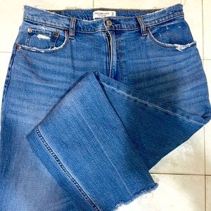 Abercrombie and Fitch ultra high rise ankle straight 31L